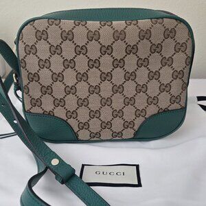 Gucci GG Canvas Bree Messenger Green